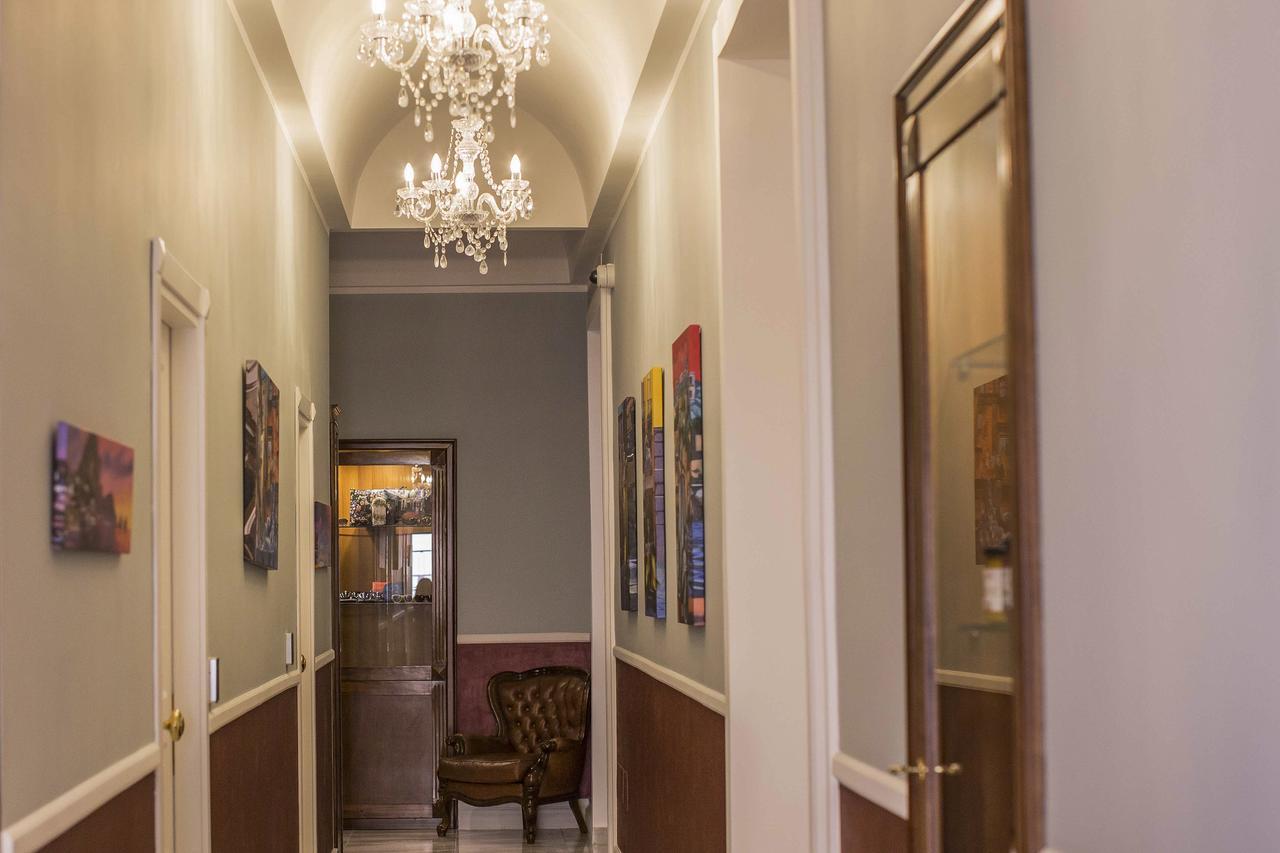 Neapolitantrips Hotel Экстерьер фото