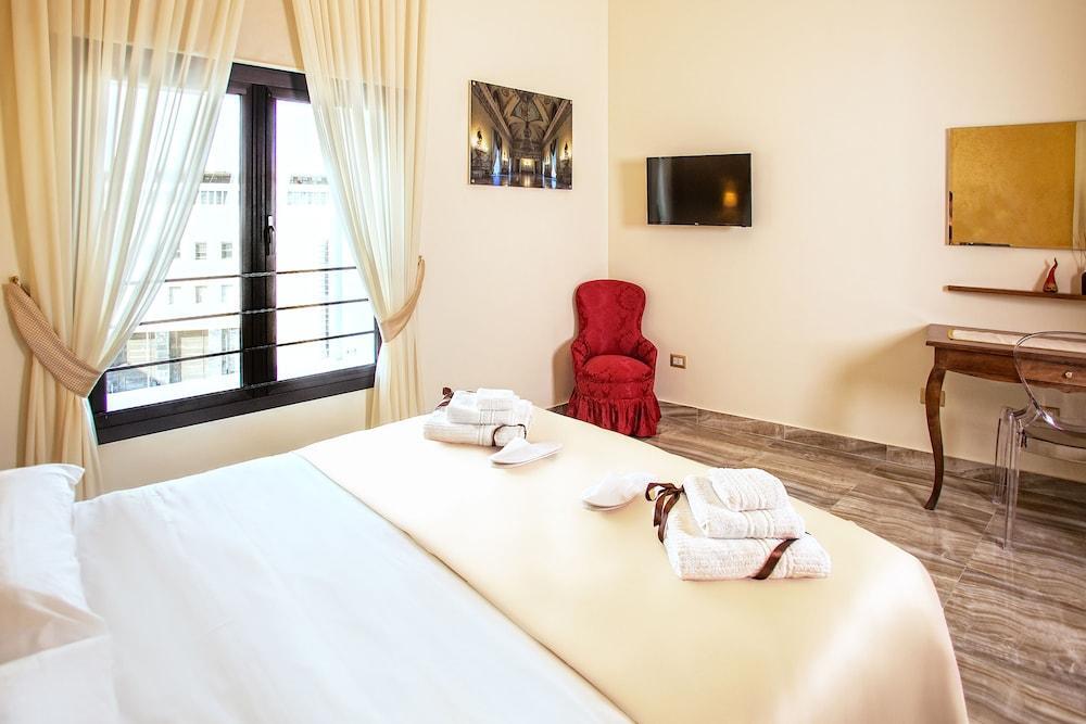 Neapolitantrips Hotel Экстерьер фото
